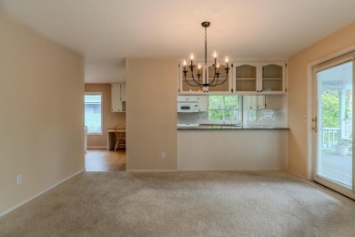 Beautifully maintained single level home in the Oak Knoll Golf on Oak Knoll Golf Course in Oregon - for sale on GolfHomes.com, golf home, golf lot