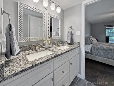 Fully furnished & move-in ready - PLUS seller is offering 3 on Seasons Ridge At Four Seasons in Missouri - for sale on GolfHomes.com, golf home, golf lot