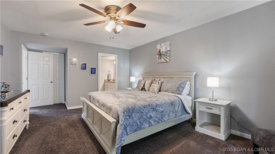 Fully furnished & move-in ready - PLUS seller is offering 3 on Seasons Ridge At Four Seasons in Missouri - for sale on GolfHomes.com, golf home, golf lot