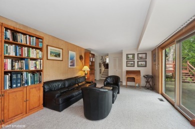 Beautiful split level with  spacious floor plan.  Wide entrance on Sunset Valley Golf Course in Illinois - for sale on GolfHomes.com, golf home, golf lot