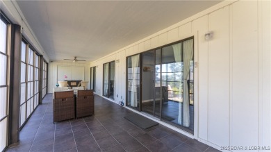 Fully furnished & move-in ready - PLUS seller is offering 3 on Seasons Ridge At Four Seasons in Missouri - for sale on GolfHomes.com, golf home, golf lot