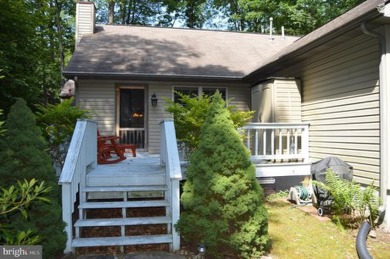 Welcome to the Dunnington Country Cottage Located at ALPINE LAKE on Alpine Lake Resort in West Virginia - for sale on GolfHomes.com, golf home, golf lot