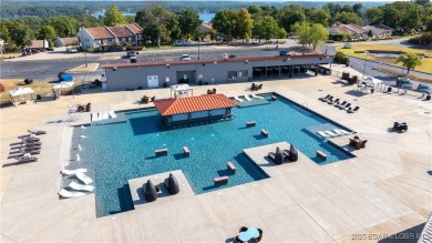 Fully furnished & move-in ready - PLUS seller is offering 3 on Seasons Ridge At Four Seasons in Missouri - for sale on GolfHomes.com, golf home, golf lot