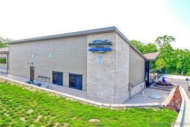 Fully furnished & move-in ready - PLUS seller is offering 3 on Seasons Ridge At Four Seasons in Missouri - for sale on GolfHomes.com, golf home, golf lot
