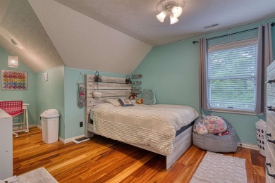 Welcome to this beautifully maintained 5-bedroom, 3.5-bathroom on Henderson Country Club in Kentucky - for sale on GolfHomes.com, golf home, golf lot