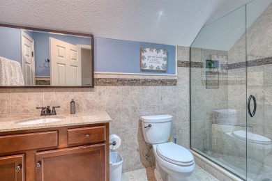 Welcome to this beautifully maintained 5-bedroom, 3.5-bathroom on Henderson Country Club in Kentucky - for sale on GolfHomes.com, golf home, golf lot