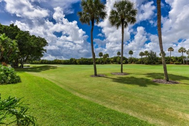 Friendly country club living.  Screened pool perfect for on Stonebridge Golf and Country Club in Florida - for sale on GolfHomes.com, golf home, golf lot