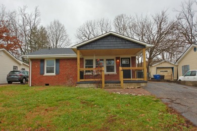 Comfort and Cozy meet convenience. This beauty is just minutes on Winchester Country Club, Inc. in Kentucky - for sale on GolfHomes.com, golf home, golf lot