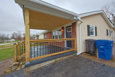 Comfort and Cozy meet convenience. This beauty is just minutes on Winchester Country Club, Inc. in Kentucky - for sale on GolfHomes.com, golf home, golf lot