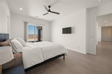 3259 Esmerelda Drive is a single-family residence that presents on Laughlin Ranch Golf Club in Arizona - for sale on GolfHomes.com, golf home, golf lot