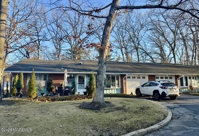 Location!! Beautifully updated Regency model within walking on Greenbriar Woodlands in New Jersey - for sale on GolfHomes.com, golf home, golf lot