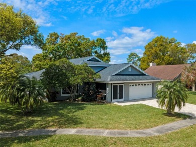Welcome Home! You will LOVE this Beautiful 3/2 Pool HOME in on Wedgefield Golf Club in Florida - for sale on GolfHomes.com, golf home, golf lot