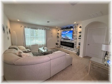 SE - DIRECTLY ON THE GOLF COURSE - WITH LOTS OF SMART HOME on Lake Diamond Golf and Country Club in Florida - for sale on GolfHomes.com, golf home, golf lot