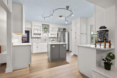 LOCATION, LOCATION, LOCATION! Welcome to this beautifully on The Renaisssance Vinoy Golf Club in Florida - for sale on GolfHomes.com, golf home, golf lot