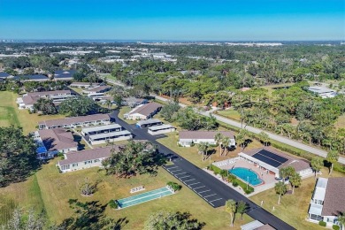 ~ AFFORDABLE AND IN A WONDERFUL LOCATION! ~Come discover Rolling on Rolling Green Golf Course in Florida - for sale on GolfHomes.com, golf home, golf lot