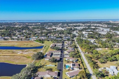 ~ AFFORDABLE AND IN A WONDERFUL LOCATION! ~Come discover Rolling on Rolling Green Golf Course in Florida - for sale on GolfHomes.com, golf home, golf lot