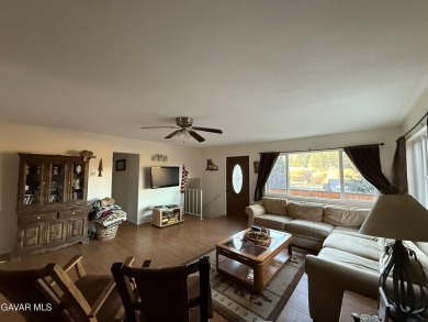 Location... Location... Location, this beautifully 3 bedroom, 2 on Big Bear Mountain Ski and Golf Resort in California - for sale on GolfHomes.com, golf home, golf lot