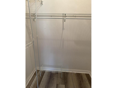 Charming Updated Condo in Lucerne Lakes 55+ Community! Welcome on Forest Oaks Golf Club in Florida - for sale on GolfHomes.com, golf home, golf lot