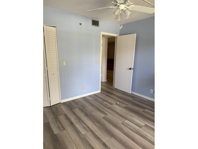 Charming Updated Condo in Lucerne Lakes 55+ Community! Welcome on Forest Oaks Golf Club in Florida - for sale on GolfHomes.com, golf home, golf lot