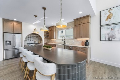 MOTIVATED SELLER! This stunning 5,500 sq ft home offers a blend on The Club At Porto Cima in Missouri - for sale on GolfHomes.com, golf home, golf lot