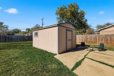 This adorable home in North Richland Hills is the perfect size on Diamond Oaks Golf and Country Club in Texas - for sale on GolfHomes.com, golf home, golf lot