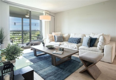Beautifully remodeled 2/2 condo located in the desirable Park on Pembroke Lakes Golf Club in Florida - for sale on GolfHomes.com, golf home, golf lot