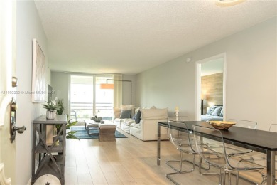 Beautifully remodeled 2/2 condo located in the desirable Park on Pembroke Lakes Golf Club in Florida - for sale on GolfHomes.com, golf home, golf lot