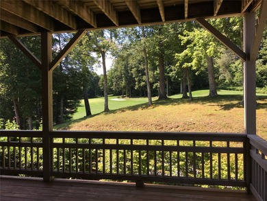 This turnkey 3 bedroom / 3.5 bath home on Trillium Ridge could on Trillium Links in North Carolina - for sale on GolfHomes.com, golf home, golf lot