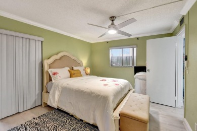 Welcome to this beautifully renovated 1-bedroom, 1.5-bathroom on Addison Reserve in Florida - for sale on GolfHomes.com, golf home, golf lot