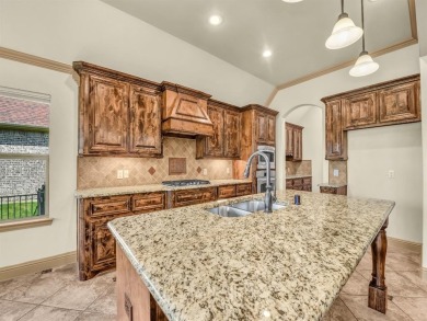 Step into this beautiful true 4-bedroom home, built in 2012 on The Golf Club At Crown Valley in Texas - for sale on GolfHomes.com, golf home, golf lot