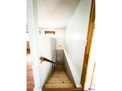 Highly motivated seller -- bring us an offer! AS IS Located in on Doe Valley Country Club in Kentucky - for sale on GolfHomes.com, golf home, golf lot