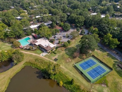 Ground floor 1 bed/1bath fully renovated Cross Creek condo with on Cross Creek Golf Course in Georgia - for sale on GolfHomes.com, golf home, golf lot