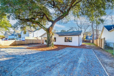 Meticulously remodeled with no HOA, this move-in ready property on Charleston Municipal Golf Course in South Carolina - for sale on GolfHomes.com, golf home, golf lot