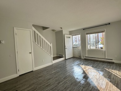 Welcome to this well-maintained 2-bedroom, 1.5-bathroom on Western Hills Golf Course in Connecticut - for sale on GolfHomes.com, golf home, golf lot