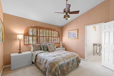 ABSOLUTELY GORGEOUS TOWNHOUSE | PRESTIGIOUS BOCA POINTE | QUICK on Boca Pointe Country Club in Florida - for sale on GolfHomes.com, golf home, golf lot