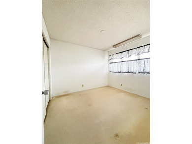 E Komo Mai to NEWTOWN ESTATES. Centrally located and minutes on Pearl Country Club in Hawaii - for sale on GolfHomes.com, golf home, golf lot