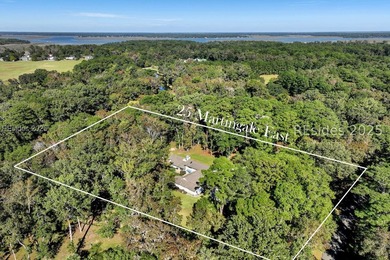 Welcome to 25 Martingale E. This stately property sits behind on Belfair Golf Club in South Carolina - for sale on GolfHomes.com, golf home, golf lot