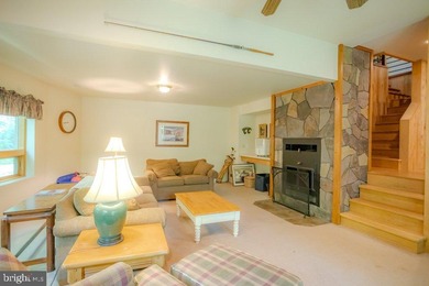 *PRICE ADJUSTMENT* Welcome to *LAKE ESCAPE* This craftsman-built on Alpine Lake Resort in West Virginia - for sale on GolfHomes.com, golf home, golf lot