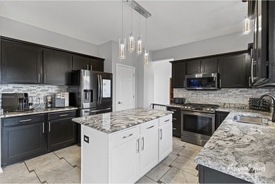 Stunning waterfront 4 bdr/2.1 bath property  available for sale on Mill Creek Golf Club in Illinois - for sale on GolfHomes.com, golf home, golf lot