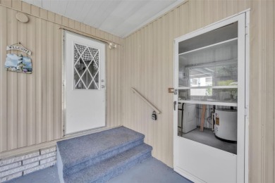 Welcome to the 55+ Molokai Co-Op Mobile Home Park! This turnkey on Lakes at Leesburg Golf Course in Florida - for sale on GolfHomes.com, golf home, golf lot