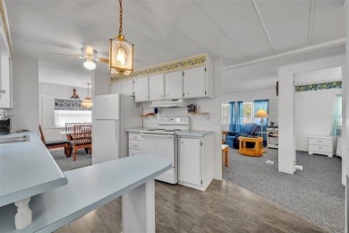 Welcome to the 55+ Molokai Co-Op Mobile Home Park! This turnkey on Lakes at Leesburg Golf Course in Florida - for sale on GolfHomes.com, golf home, golf lot
