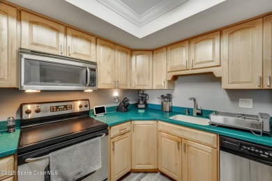 Don't miss this meticulously maintained 2 bed, 2 bath condo in on Mallards Landing Golf Course in Florida - for sale on GolfHomes.com, golf home, golf lot