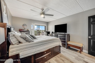 Don't miss this meticulously maintained 2 bed, 2 bath condo in on Mallards Landing Golf Course in Florida - for sale on GolfHomes.com, golf home, golf lot