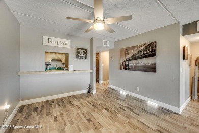 Don't miss this meticulously maintained 2 bed, 2 bath condo in on Mallards Landing Golf Course in Florida - for sale on GolfHomes.com, golf home, golf lot