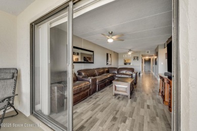 Don't miss this meticulously maintained 2 bed, 2 bath condo in on Mallards Landing Golf Course in Florida - for sale on GolfHomes.com, golf home, golf lot