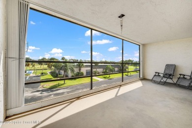 Don't miss this meticulously maintained 2 bed, 2 bath condo in on Mallards Landing Golf Course in Florida - for sale on GolfHomes.com, golf home, golf lot
