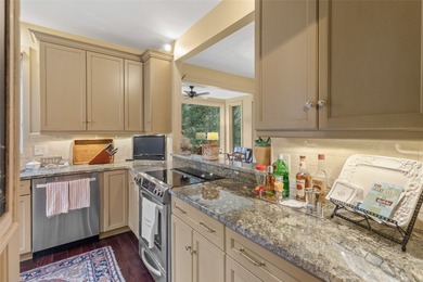 This beautifully updated condo is truly move-in ready-just bring on Highlands Falls Country Club in North Carolina - for sale on GolfHomes.com, golf home, golf lot