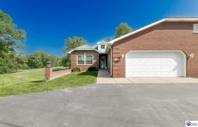 Discover comfort and style in this spacious 3-bedroom on Hillcrest Country Club in Kentucky - for sale on GolfHomes.com, golf home, golf lot