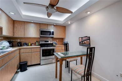 Spacious and well-maintained 2-bedroom, 2-bath condo offering on Jim McLean Signature Course in Florida - for sale on GolfHomes.com, golf home, golf lot
