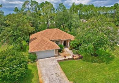 Welcome to this charming 3 bed/2 bath home in the wonderful on The Grand Club Cypress Course in Florida - for sale on GolfHomes.com, golf home, golf lot